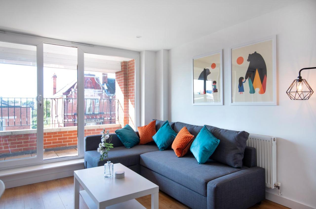 Elm View - 2 Bedroom 2 Bathroom Apartment With Parking In Central Southsea, Portsmouth Eksteriør billede